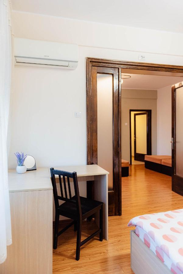 Bucharest Central Location Exterior foto
